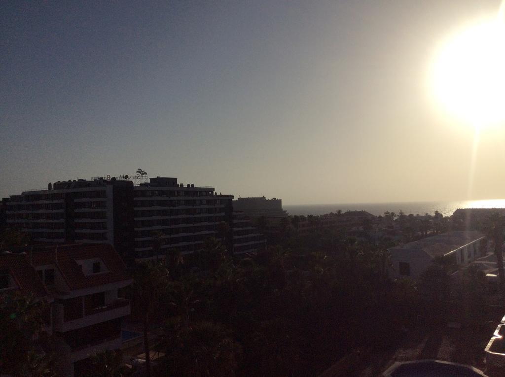 Apartment With Terrace In Playa De Las Americas Exterior photo